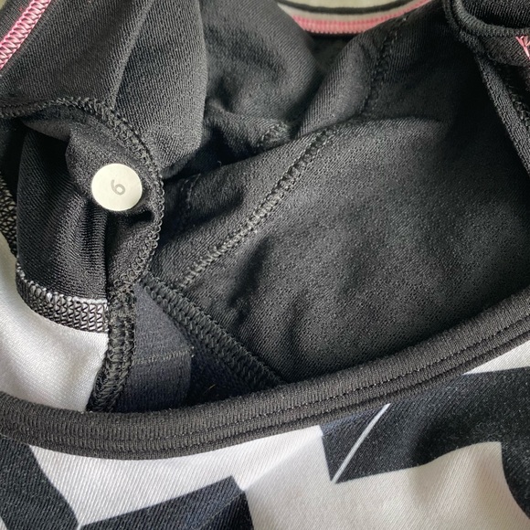 Lululemon No Limits Tank - Chevron - Picture 6 of 12